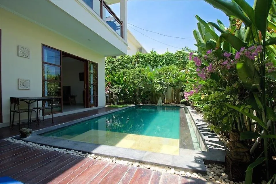 Villa Aurikari Legian