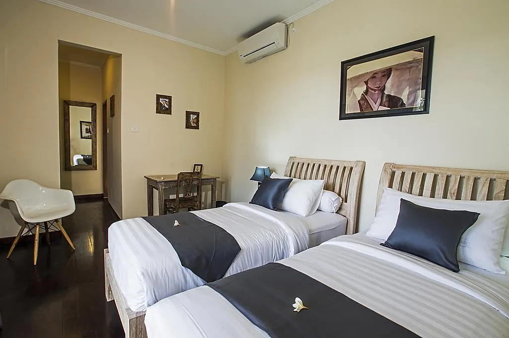 Villa Aurikari Legian