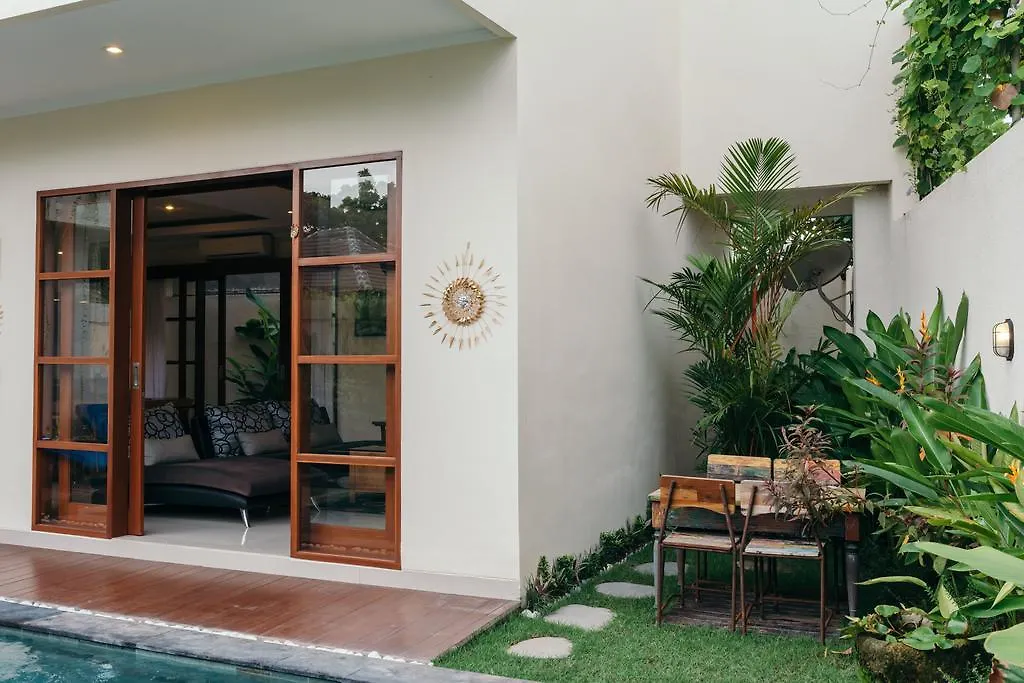 Villa Aurikari Legian   Legian (Bali)